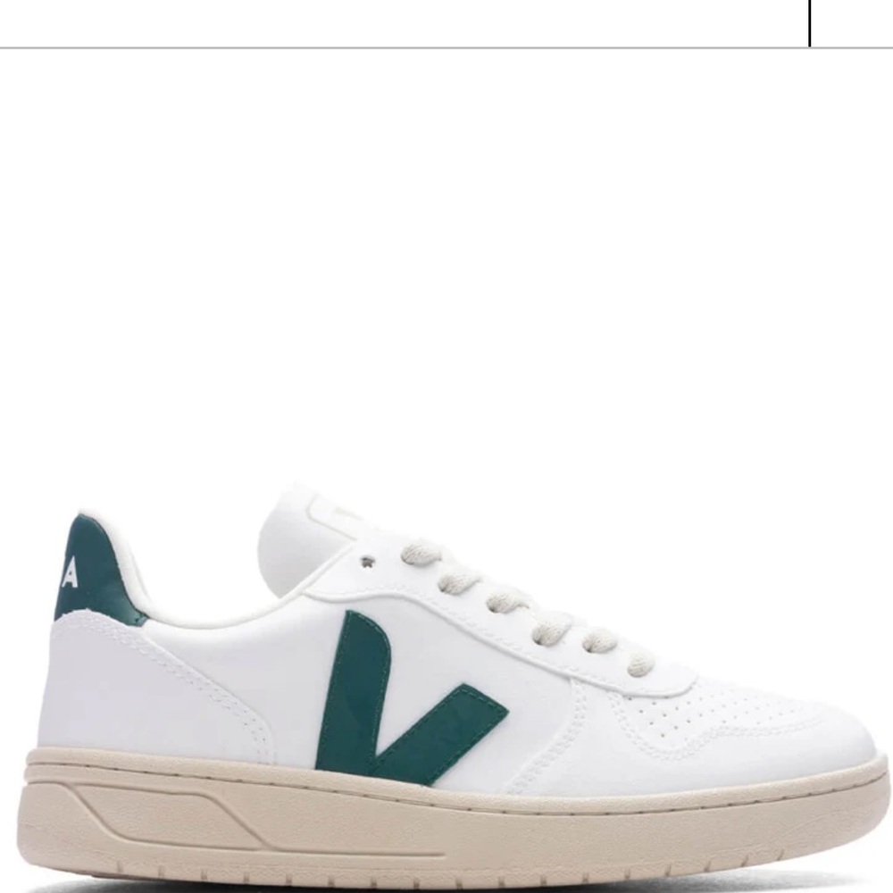 Veja Women's Sneakers - White and Green NWT